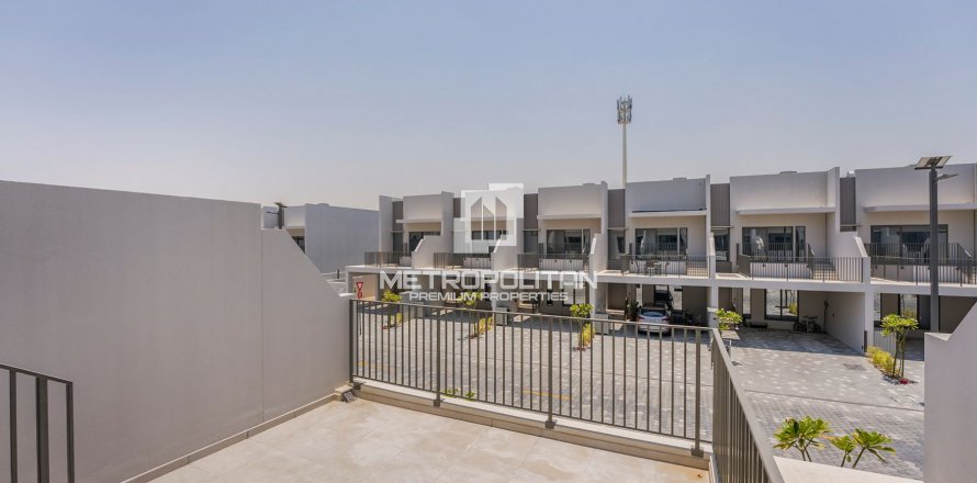 Řadový dům v Mohammed Bin Rashid City, Dubai, SAE 3 ložnice, 214 m² Č.: 592688