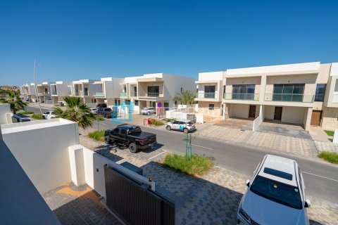 Maison de ville à vendre à  Yas Island, Abu Dhabi, EAU 4 chambres, 509 m2 № 595016 - photo 3