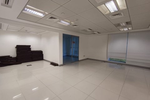 Pronë komerciale në Corniche Road, Abu Dhabi, Emiratet e Bashkuara Arabe 1750 m2. № 594621 - Foto 4