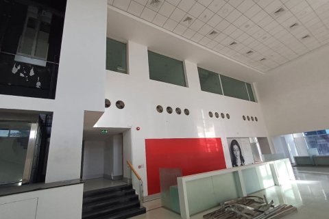 Pronë komerciale në Corniche Road, Abu Dhabi, Emiratet e Bashkuara Arabe 1750 m2. № 594621 - Foto 9