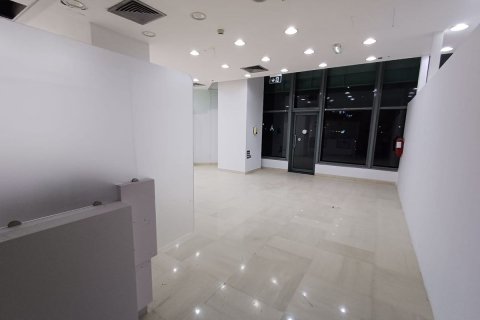 Obchod v Corniche Road, Abu Dhabi, SAE 175 m² Č.: 594619 - fotografie 4