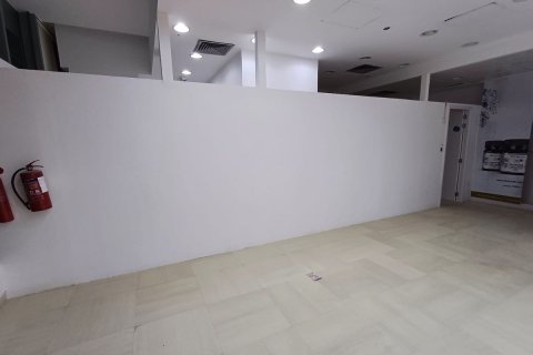 Obchod v Corniche Road, Abu Dhabi, SAE 175 m² Č.: 594619 - fotografie 10