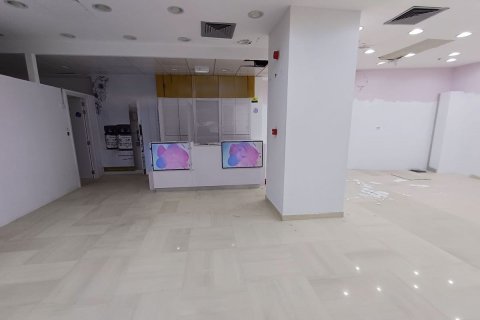 Obchod v Corniche Road, Abu Dhabi, SAE 175 m² Č.: 594619 - fotografie 7