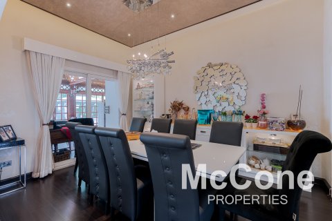 Vila u Meadows, Dubai, UAE 5 spavaćih soba, 582.04 m2 Br. 586970 - fotografija 8