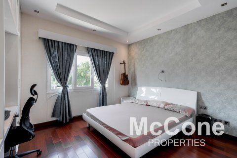 Vila u Meadows, Dubai, UAE 5 spavaćih soba, 582.04 m2 Br. 586970 - fotografija 12