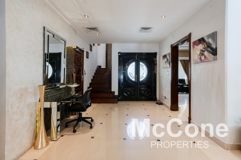 Vila u Meadows, Dubai, UAE 5 spavaćih soba, 582.04 m2 Br. 586970 - fotografija 7