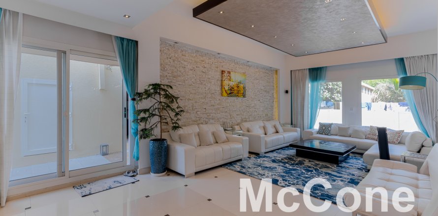 Vila u Meadows, Dubai, UAE 582.04 m2, 5 spavaćih soba Br. 586970