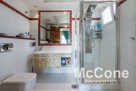 Vila u Meadows, Dubai, UAE 5 spavaćih soba, 582.04 m2 Br. 586970 - fotografija 22