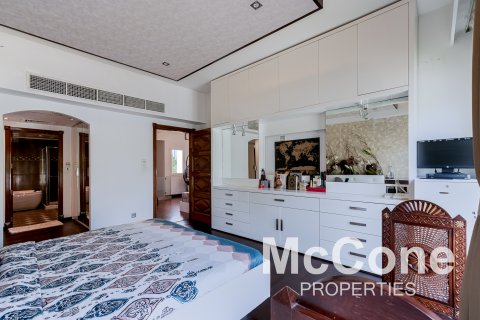 Vila u Meadows, Dubai, UAE 5 spavaćih soba, 582.04 m2 Br. 586970 - fotografija 19