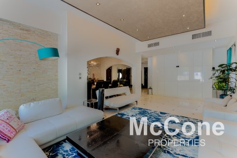 Vila u Meadows, Dubai, UAE 5 spavaćih soba, 582.04 m2 Br. 586970 - fotografija 4