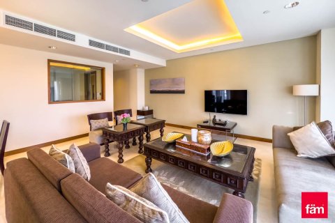 Apartman u Downtown Dubai (Downtown Burj Dubai), UAE 3 spavaćih soba, 184 m2 Br. 589439 - fotografija 2