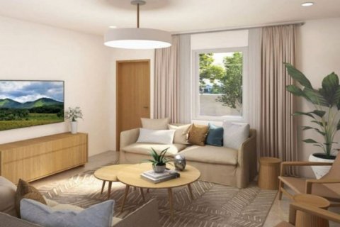 Townhouse in Khalifa City, Abu Dhabi, UAE 2 bedrooms, 123 sq.m. № 594360 - photo 4
