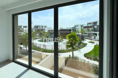 Vila v Tilal Al Ghaf, Dubai, SAE 5 ložnice, 317 m² Č.: 625513 - fotografie 2