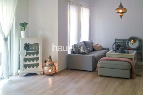 Villa in Dubai Land, UAE 2 bedrooms, 169 sq.m. № 625681 - photo 10