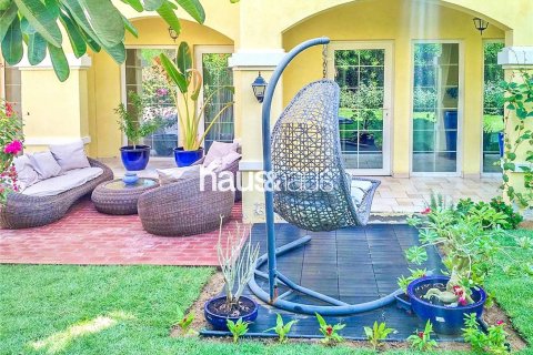 Villa in Dubai Land, UAE 2 bedrooms, 169 sq.m. № 625681 - photo 1