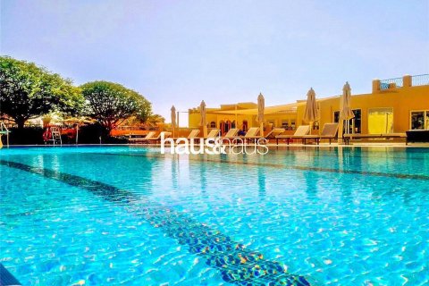 Villa in Dubai Land, UAE 2 bedrooms, 169 sq.m. № 625681 - photo 7