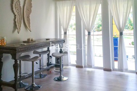 Villa in Dubai Land, UAE 2 bedrooms, 169 sq.m. № 625681 - photo 11