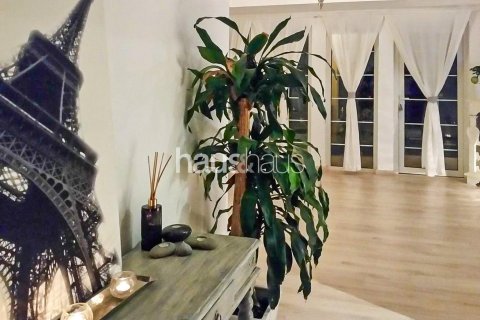 Villa in Dubai Land, UAE 2 bedrooms, 169 sq.m. № 625681 - photo 13