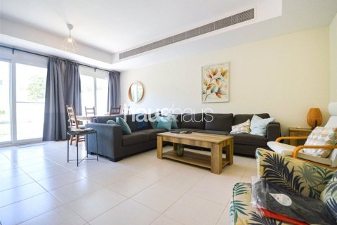 Müüa villa asukohaga The Springs, Dubai, AÜE: 3 magamistoaga, 228 m² Nr 625561 - pilt 1