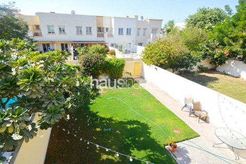 Müüa villa asukohaga The Springs, Dubai, AÜE: 3 magamistoaga, 228 m² Nr 625561 - pilt 2