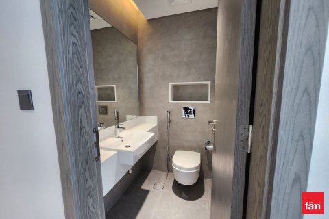 Пәтер Дубай, БАӘ-да 1 жатын бөлме, 70.1 м² № 622660 - фото 12