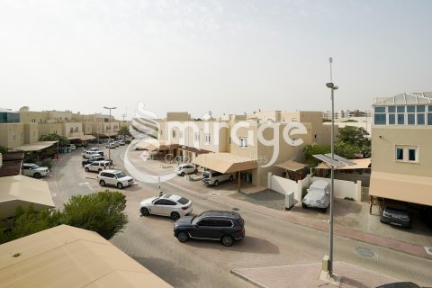 Řadový dům v Al Reef, Abu Dhabi, SAE 2 ložnice, 117.3 m² Č.: 597265 - fotografie 1