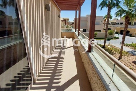 Villa itt: Al Raha Gardens, Abu Dhabi, EAE, 5 hálószoba, 615.1 m², azonosító: 596843 - fénykép 2