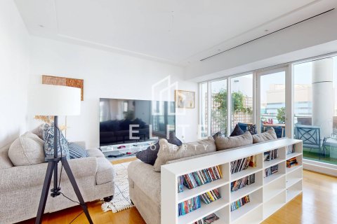 Apartemen di Dubai, UEA 4 kamar tidur, 333 m2 nomor 628944 - foto 5