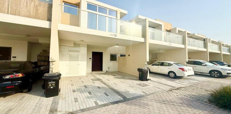 טאונהאוס ב DAMAC Hills (Akoya by DAMAC), Dubai, איחוד האמירויות 3 חדרי שינה, 155 מ"ר מספר 623331