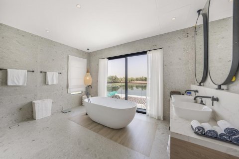 Vilë në Jumeirah Golf Estates, Dubai, Emiratet e Bashkuara Arabe 5 dhoma gjumi, 613 m2. № 623328 - Foto 30