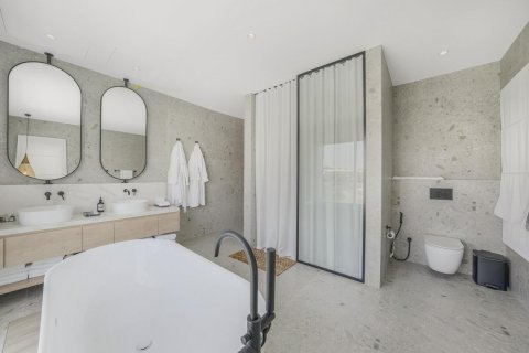 Vilë në Jumeirah Golf Estates, Dubai, Emiratet e Bashkuara Arabe 5 dhoma gjumi, 613 m2. № 623328 - Foto 23
