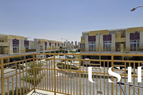 Řadový dům v DAMAC Hills (Akoya by DAMAC), Dubai, SAE 3 ložnice, 143 m² Č.: 623669 - fotografie 1