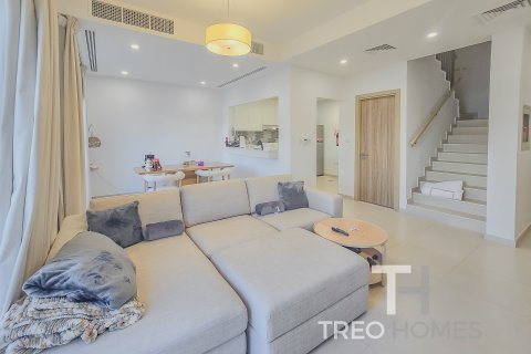 Villa in Dubai, UAE 3 bedrooms, 161 sq.m. № 586484 - photo 1