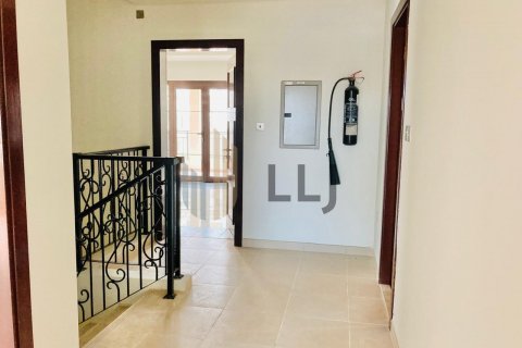 Vilë në Abu Dhabi, Emiratet e Bashkuara Arabe 3 dhoma gjumi, 297.3 m2. № 585705 - Foto 20