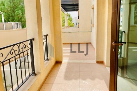 Vilë në Abu Dhabi, Emiratet e Bashkuara Arabe 3 dhoma gjumi, 297.3 m2. № 585705 - Foto 18