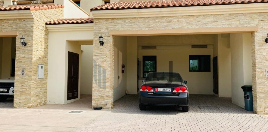 Vilë në Abu Dhabi, Emiratet e Bashkuara Arabe 3 dhoma gjumi, 297.3 m2. № 585705