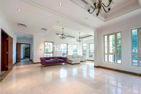 Villa in Jumeirah Islands, Dubai, UAE 5 bedrooms, 990 sq.m. № 626657 - photo 14