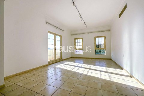 Villa in Jumeirah Islands, Dubai, UAE 5 bedrooms, 990 sq.m. № 626657 - photo 5