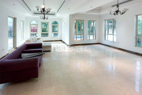 Villa in Jumeirah Islands, Dubai, UAE 5 bedrooms, 990 sq.m. № 626657 - photo 12
