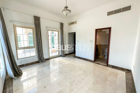 Villa in Jumeirah Islands, Dubai, UAE 5 bedrooms, 990 sq.m. № 626657 - photo 13