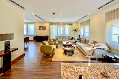Villa in Jumeirah Park, Dubai, UAE 3 bedrooms, 328 sq.m. № 586383 - photo 5