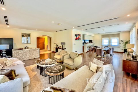 Villa in Jumeirah Park, Dubai, UAE 3 bedrooms, 328 sq.m. № 586383 - photo 6