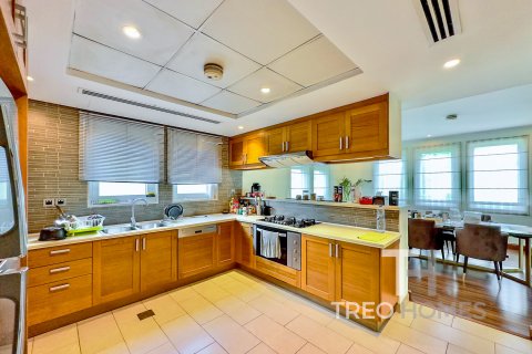 Villa in Jumeirah Park, Dubai, UAE 3 bedrooms, 328 sq.m. № 586383 - photo 11