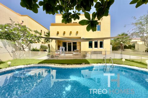 Villa in Jumeirah Park, Dubai, UAE 3 bedrooms, 328 sq.m. № 586383 - photo 12