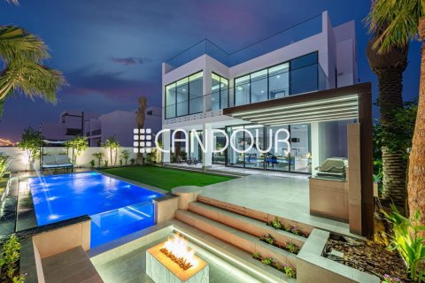 Вилла Jumeirah Park, Дубай, БАӘ-да 6 жатын бөлмелер, 750 м² № 610660 - фото 1