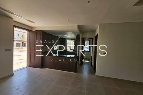 Townhouse in Khalifa City, Abu Dhabi, UAE 3 bedrooms, 149 sq.m. № 577013 - photo 5