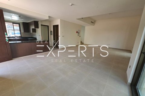 Townhouse in Khalifa City, Abu Dhabi, UAE 3 bedrooms, 149 sq.m. № 577013 - photo 2