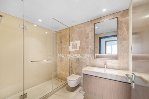Apartment in Dubai Harbour, Dubai, UAE 1 bedroom, 72 sq.m. № 592507 - photo 16