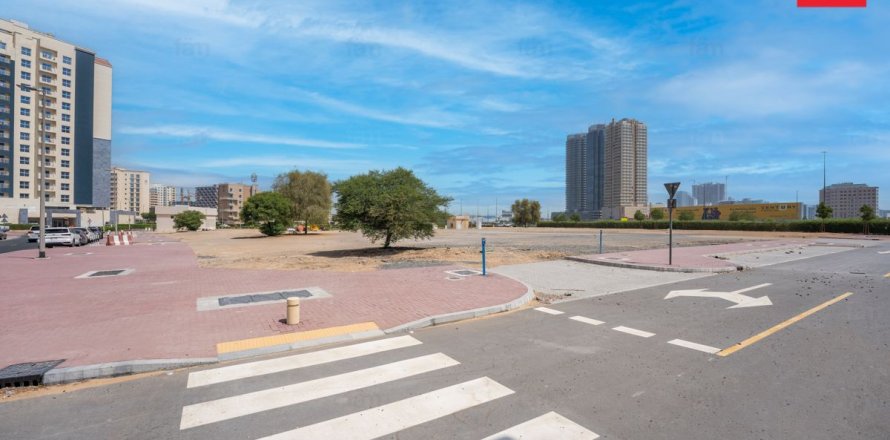Föld itt: Wadi Al Safa 2, Dubai, EAE, 487.2 m², azonosító: 610265