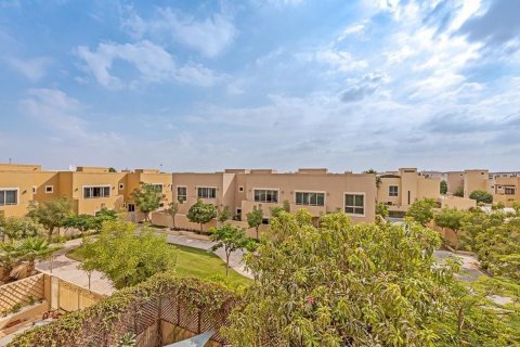 Řadový dům v Al Raha Gardens, Abu Dhabi, SAE 4 ložnice, 240 m² Č.: 594213 - fotografie 1